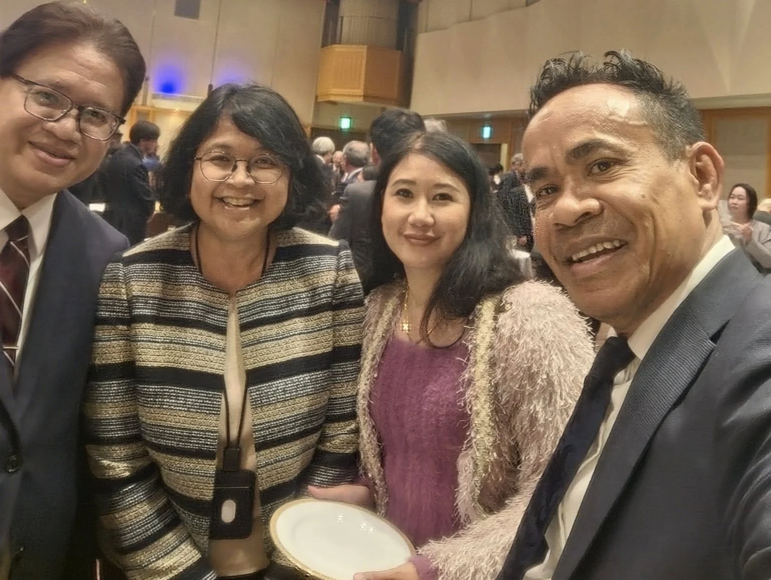 Counsellor attended a social gathering hosted by FEC in Tokyo, strengthening international friendship and people-to-people exchanges