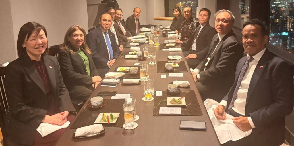 Counselor Celio Moniz Attends ASEAN Farewell Dinner in Tokyo
