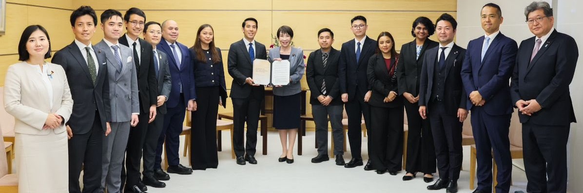 Group photo of participants at the ASEAN–Japan Young Business Leaders Summit in Tokyo
