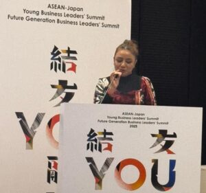 Ms. Joaninha Godinho delivering a speech at the ASEAN–Japan Young Business Leaders Summit in Tokyo