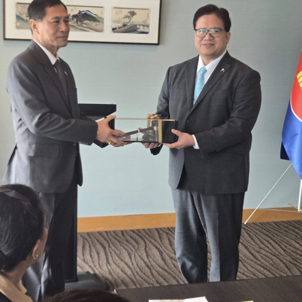 Ambassador Maria Terezinha da Silva Viegas attends the handover of the ASEAN Committee in Tokyo Chairmanship luncheon.