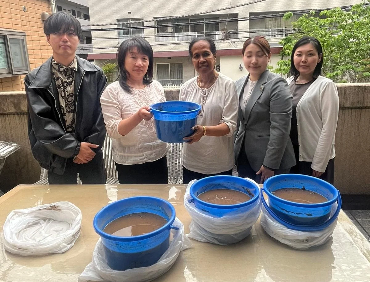 Ambassador Viegas receiving the invitation to the Rice Cultivation Festival from Ms. Yamaginuma Rika of FUJISAN Chidama Festa WA.
