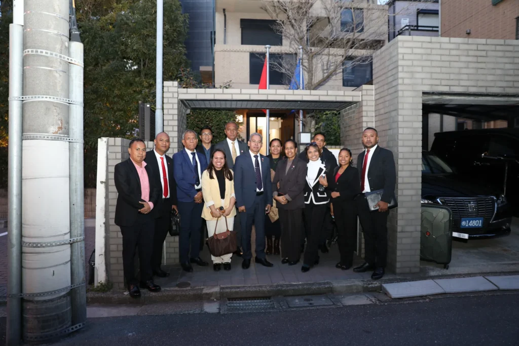 Fortalecendo a Sinergia de Infraestrutura: Ministro dos Transportes e Comunicações faz Visita de Cortesia à Embaixada de Timor-Leste em Tóquio