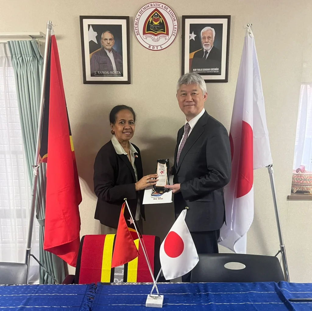 Ambassador Viegas presenting Timor-Leste coffee to ICC candidate Mr. Yamauchi Yoshimitsu at the Embassy in Tokyo.