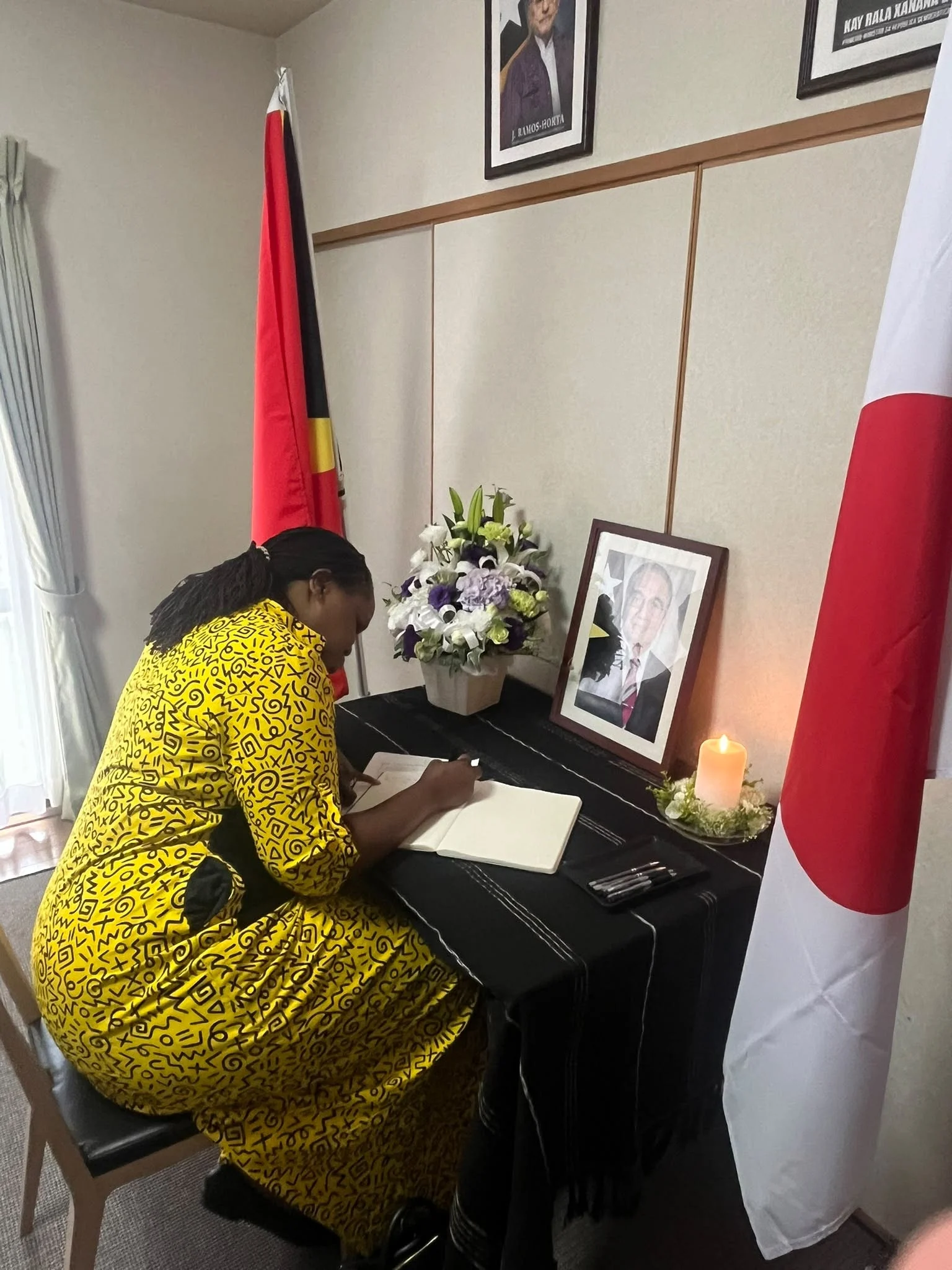 Dignitaries National Mourning