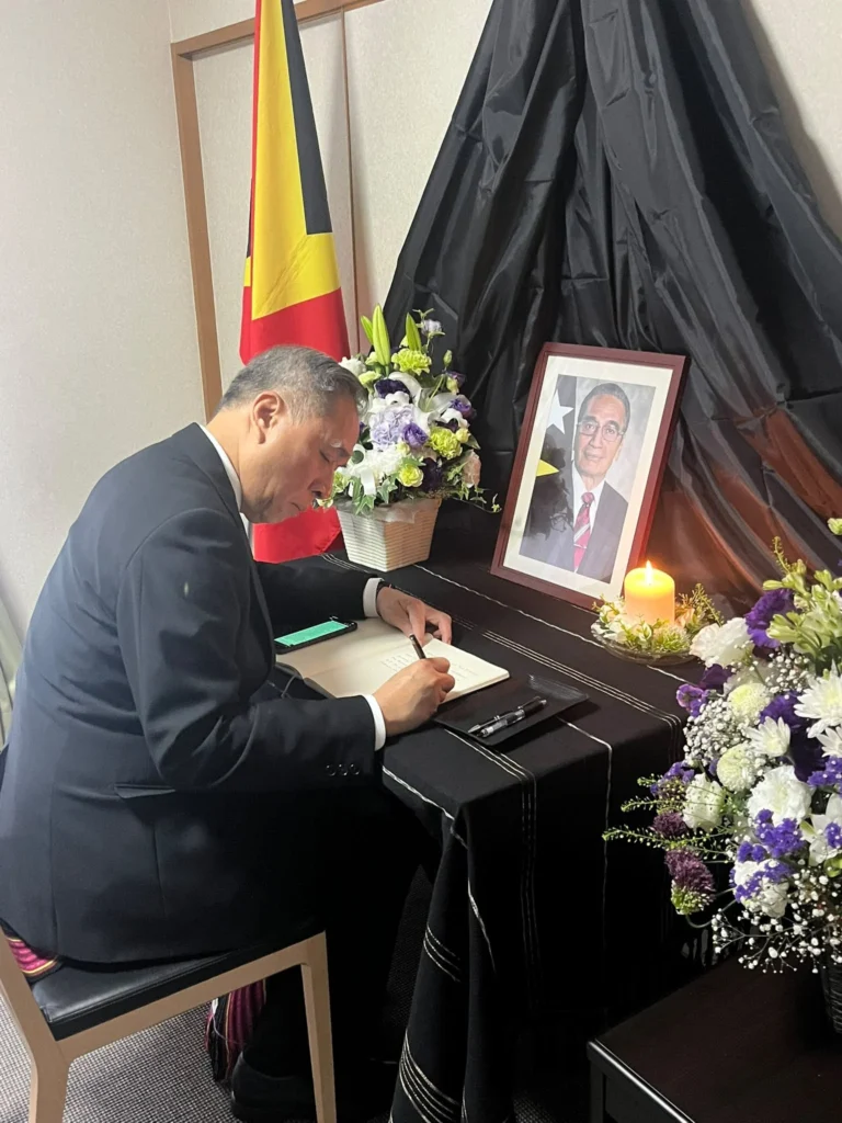Embaixada de Timor-Leste Encerra Livro de Condolências com Solidariedade Internacional