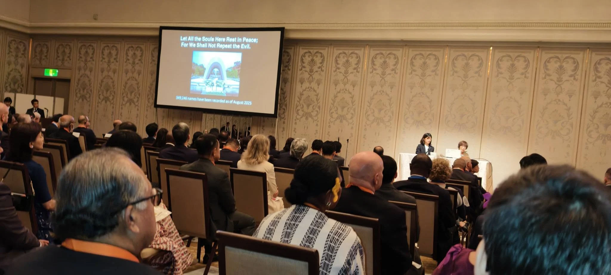 Representatives of foreign embassies and international organisations at the reception in Hiroshima